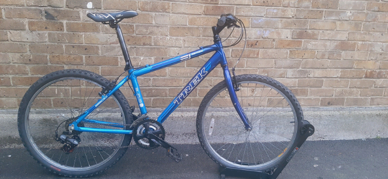 TREK(SERIES 3)GOODCONDITION HYBIRD 